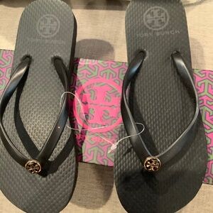 Tory Burch black flip flop size 5